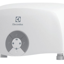 Проточный водонагреватель Electrolux Smartfix 2.0 S (3,5 kW) - душ